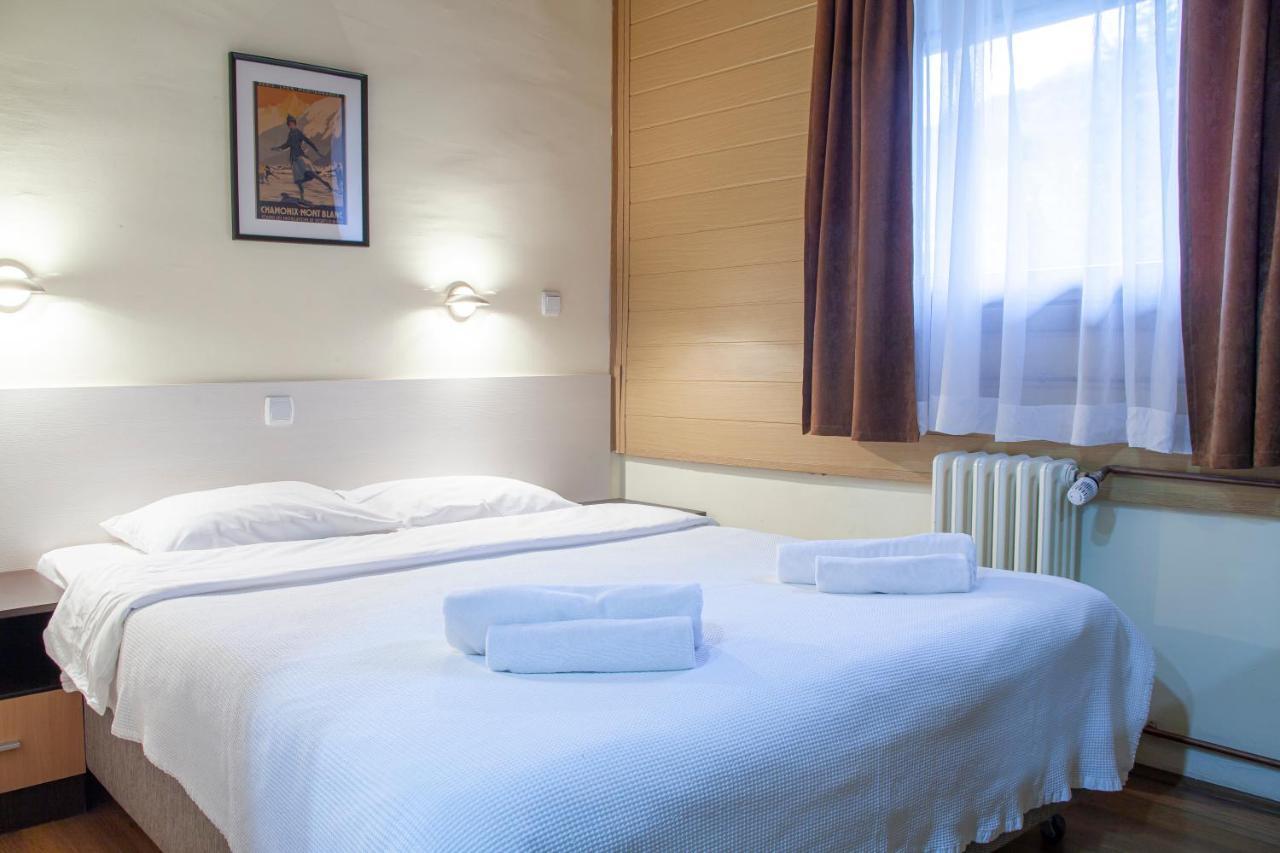 Hotel Junior โคเปานิก ภายนอก รูปภาพ