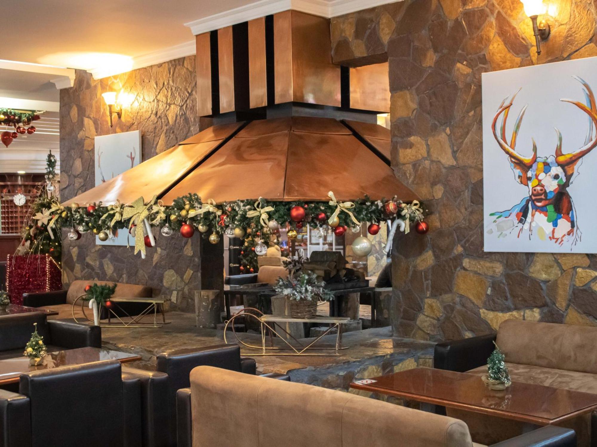 Hotel Junior โคเปานิก ภายนอก รูปภาพ